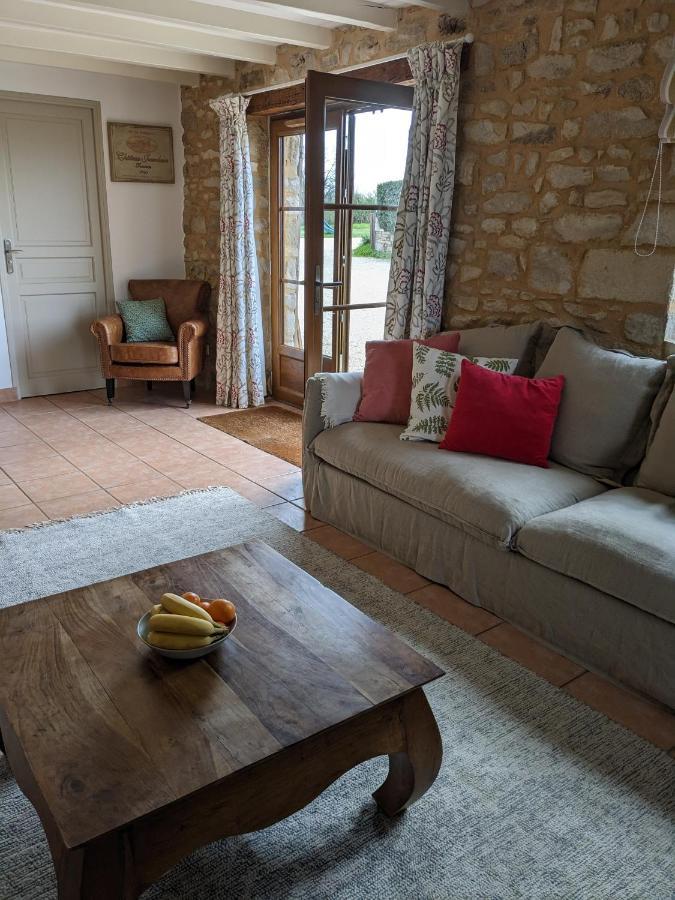 3 Self-Contained Gites With Pool And Games Room Saint-Georges-de-Noisné Exterior photo