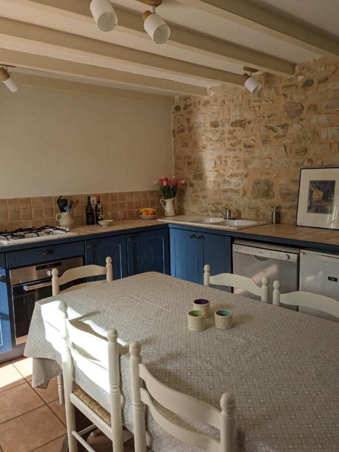 3 Self-Contained Gites With Pool And Games Room Saint-Georges-de-Noisné Exterior photo