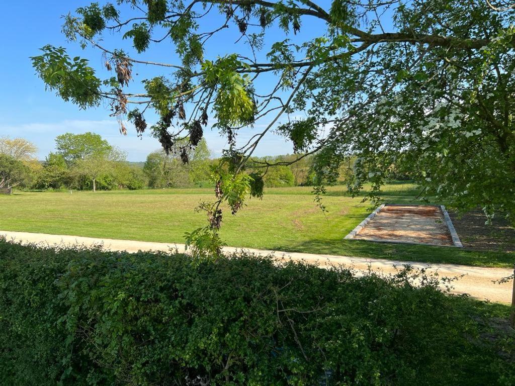 3 Self-Contained Gites With Pool And Games Room Saint-Georges-de-Noisné Exterior photo
